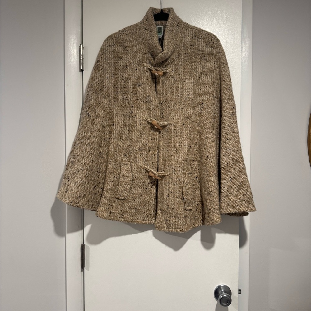 Branigan Weavers Tan Toggle Cape